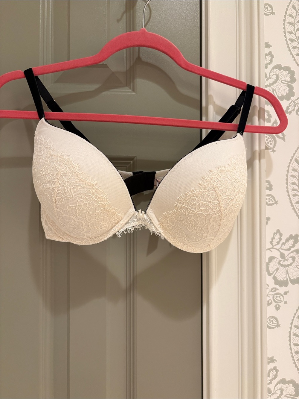 Victoria's Secret Cream Padded Lace Bra with Black Straps